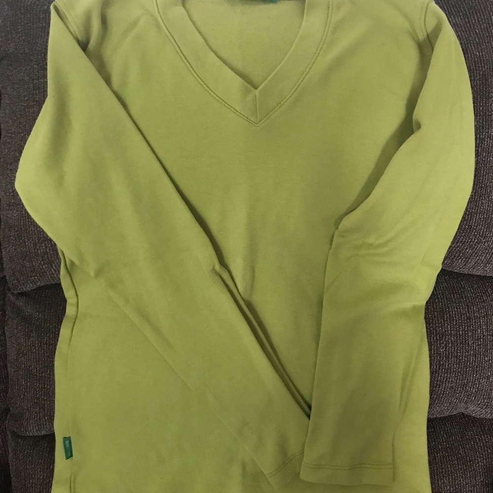Green Tea color V neck t shirt
